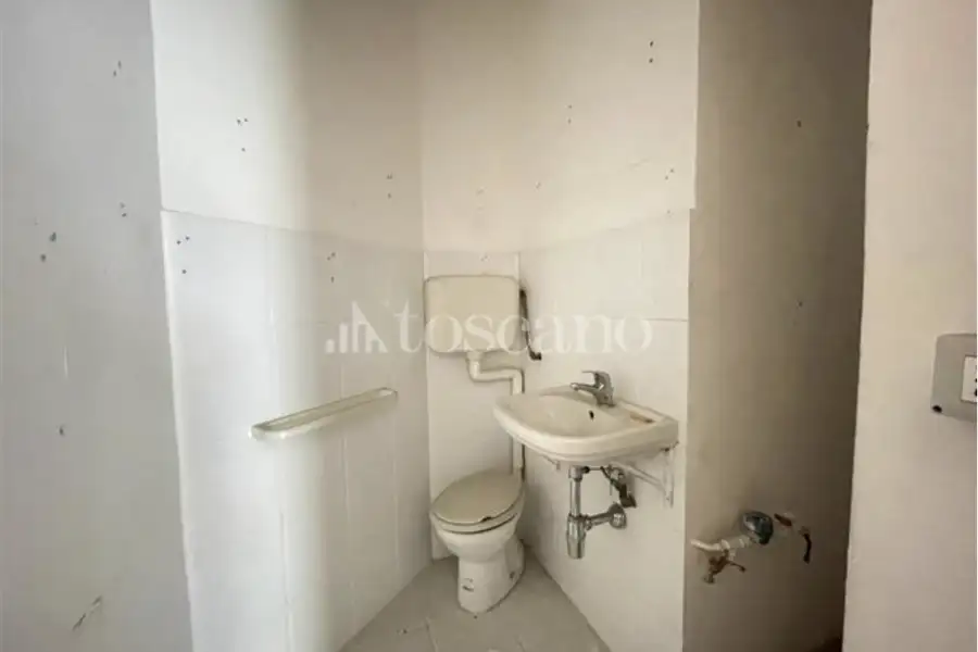 Negozio in affitto di 26 mq a €650 (rif. 42/2026)
