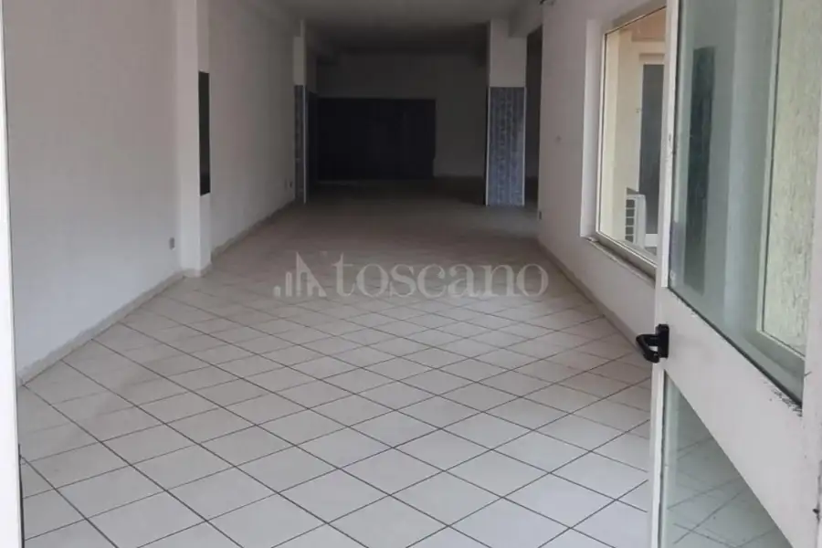Negozio in vendita di 133 mq a €350.000 (rif. 30/2025)