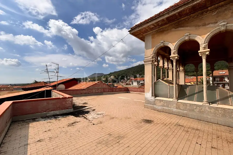 Casa Indipendente in vendita di 313 mq a €295.000 (rif. 134/2026)