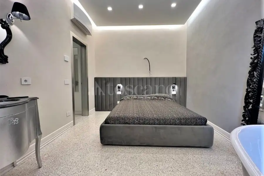 Casa in vendita di 100 mq a €1.200.000 (rif. 21/2024)