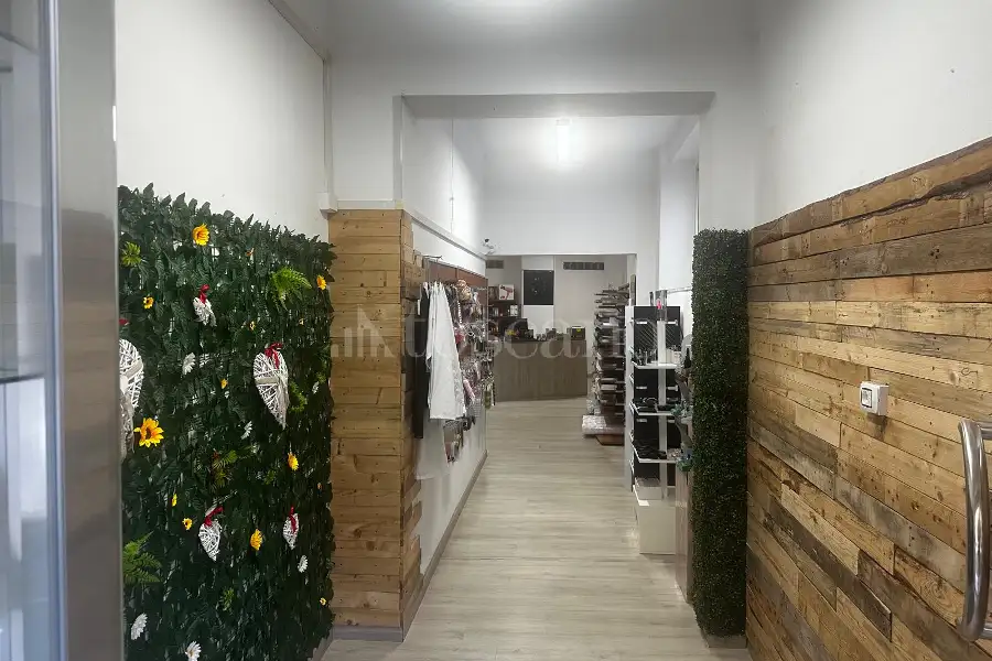 Negozio in affitto di 75 mq a €600 (rif. 72/2026)