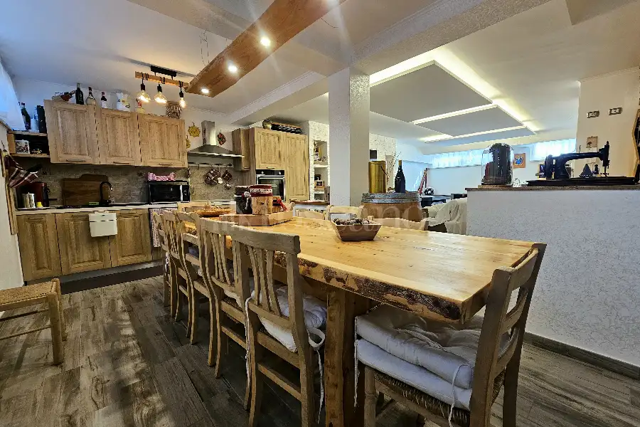 Villino a Schiera in vendita di 220 mq a €409.000 (rif. 60/2026)