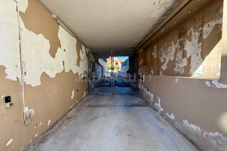 Magazzino in vendita di 220 mq a €105.000 (rif. 81/2025)