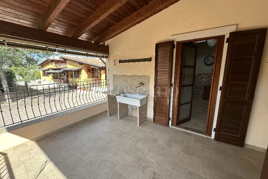 Casale in vendita di 747 mq a €790.000 (rif. 11/2026)