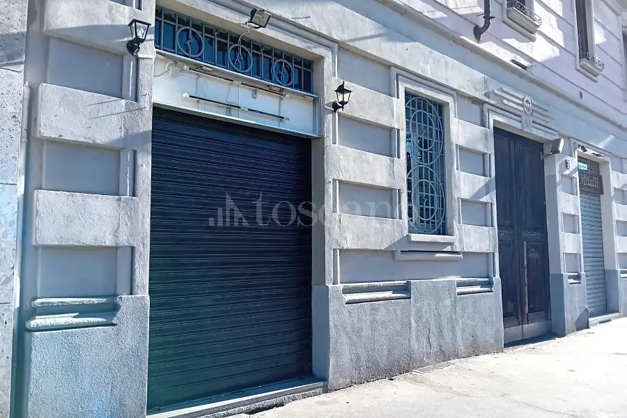 Negozio in affitto di 70 mq a €1.150 (rif. 12/2026)