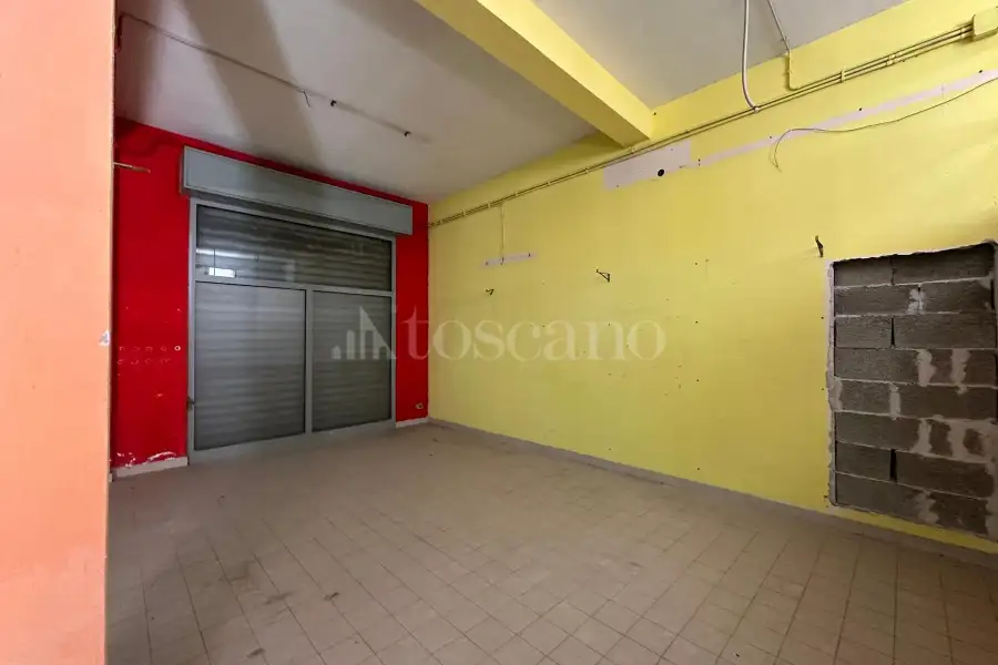 Negozio in affitto di 82 mq a €600 (rif. 117/2025)