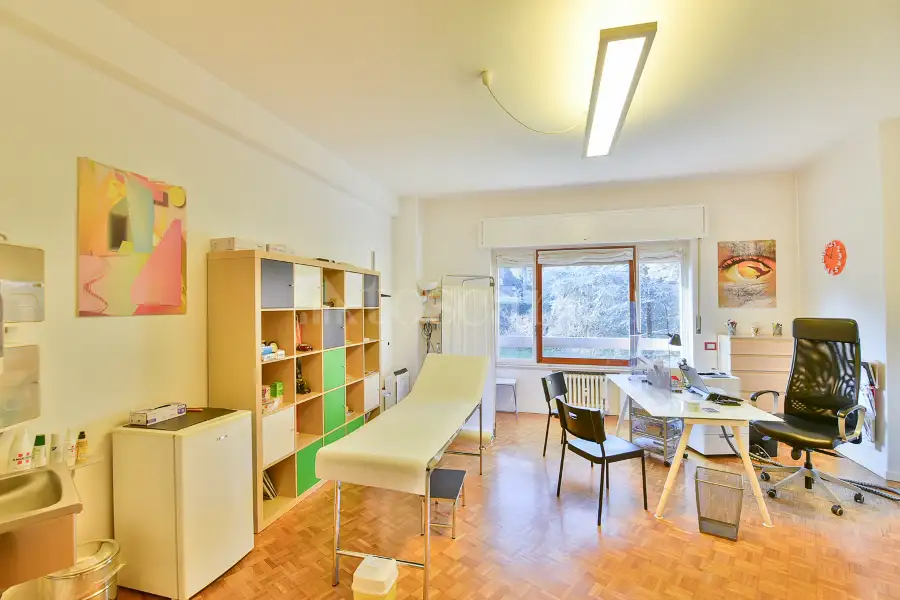 Ufficio in affitto di 85 mq a €1.300 (rif. 54/2025)