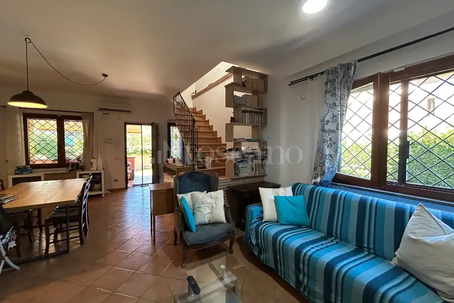 Villa Plurifamiliare in vendita di 160 mq a €359.000 (rif. 43/2026)