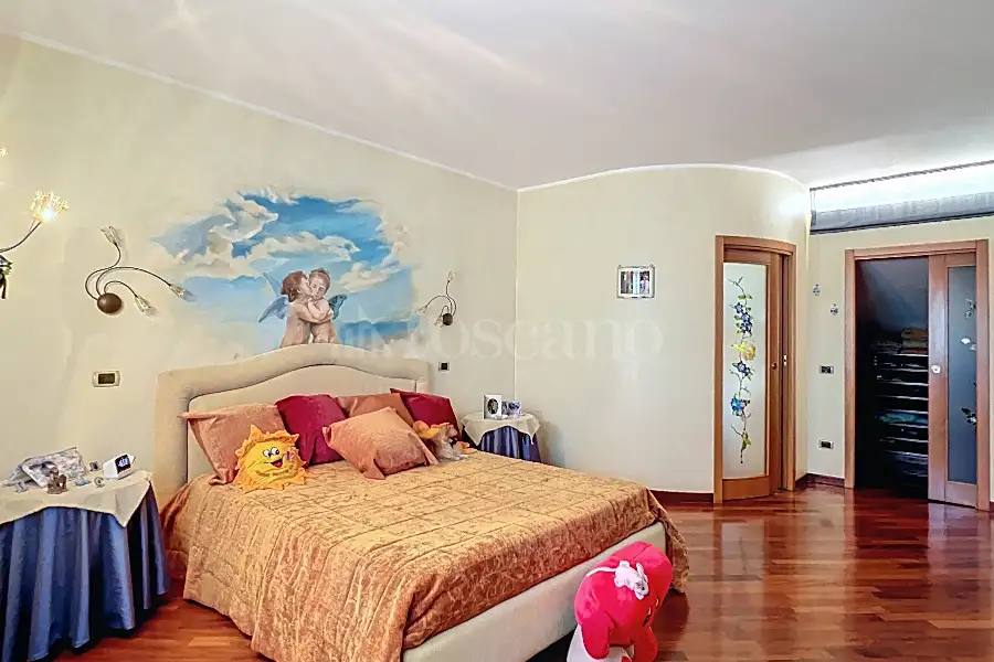 Casa Indipendente in vendita di 330 mq a €590.000 (rif. 82/2025)