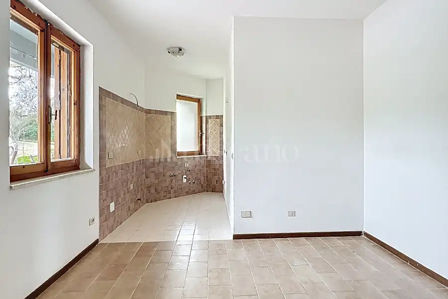 Casa Indipendente in vendita di 300 mq a €330.000 (rif. 24/2026)