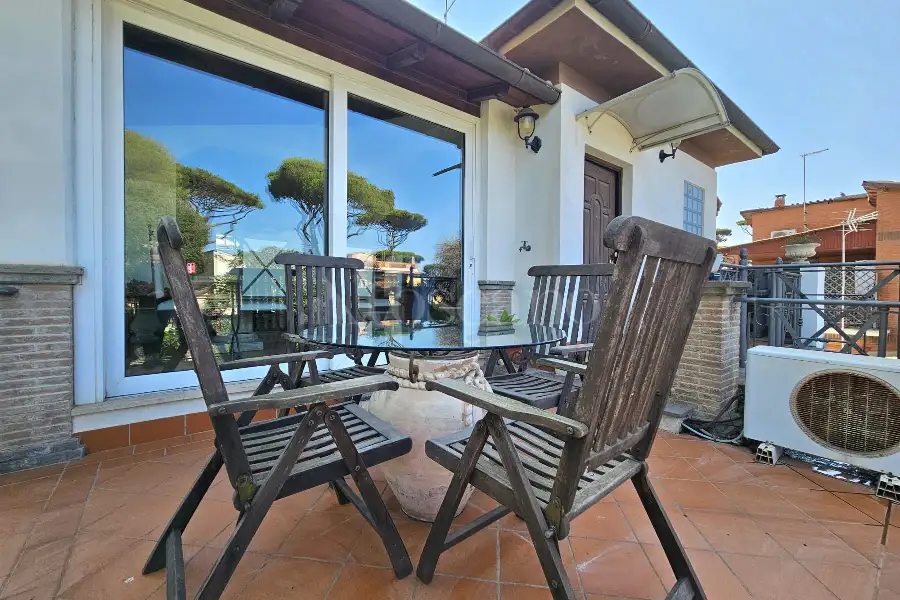 Villa Bifamiliare in vendita di 150 mq a €250.000 (rif. 91/2025)