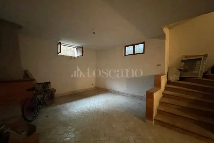 Villa in vendita di 305 mq a €650.000 (rif. 12/2025)