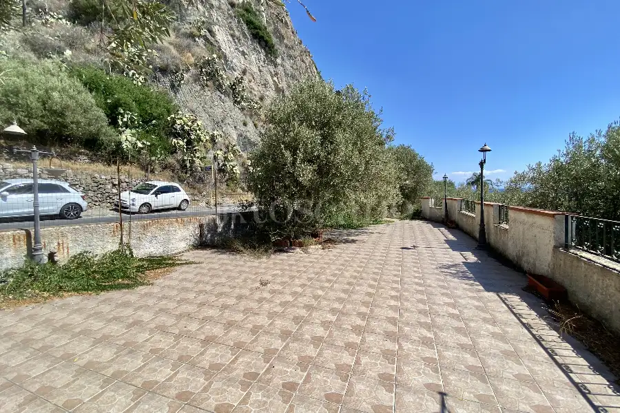 Negozio in vendita di 90 mq a €163.000 (rif. 43/2025)