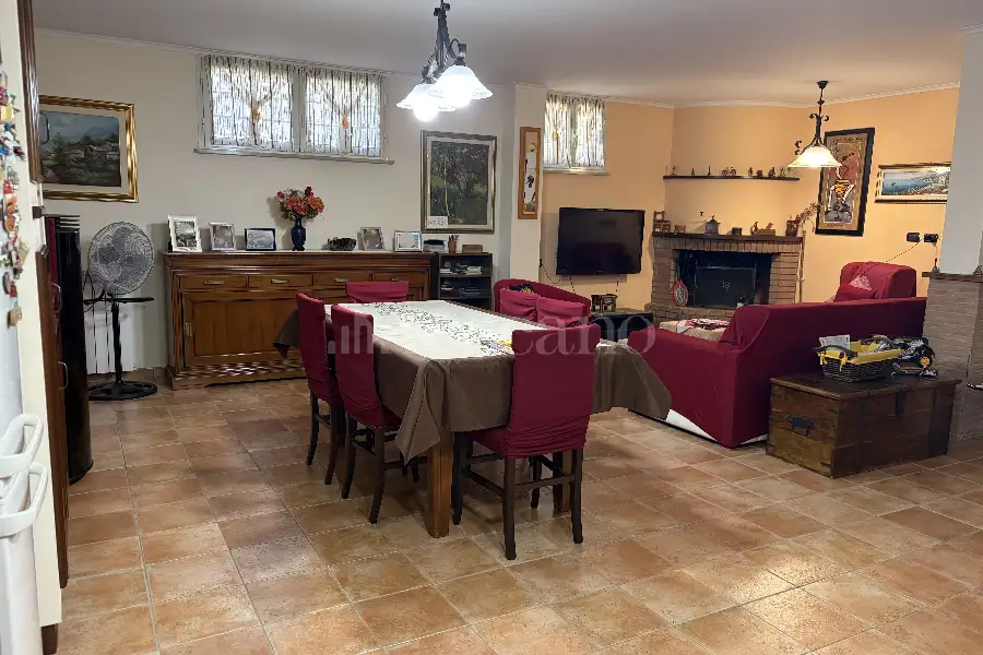 Villa in vendita di 180 mq a €380.000 (rif. 33/2026)