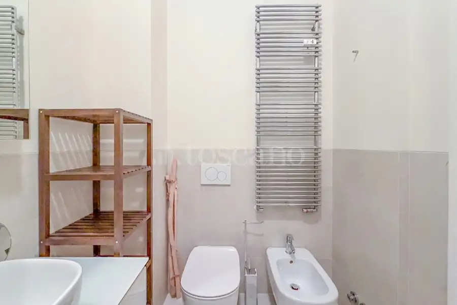 Casa in vendita di 240 mq a €3.290.000 (rif. 106/2026)