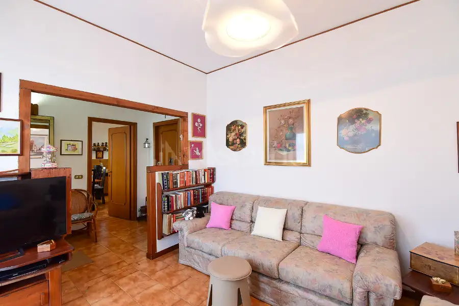 Casa Indipendente in vendita di 180 mq a €305.000 (rif. 23/2026)
