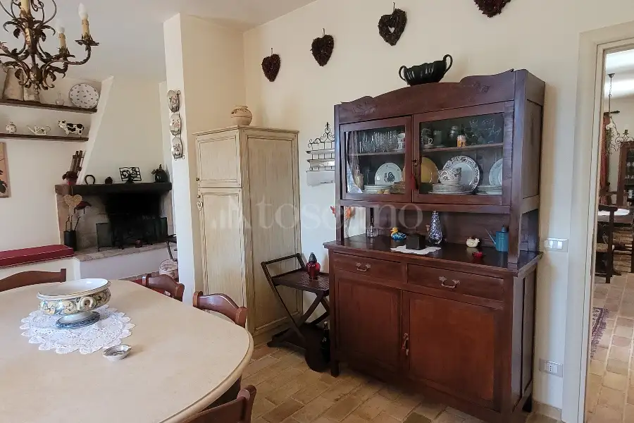 Villa in vendita di 480 mq a €880.000 (rif. 4/2026)