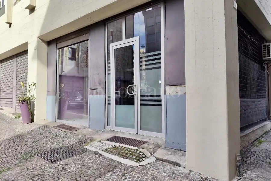 Negozio in affitto di 40 mq a €400 (rif. 7/2026)