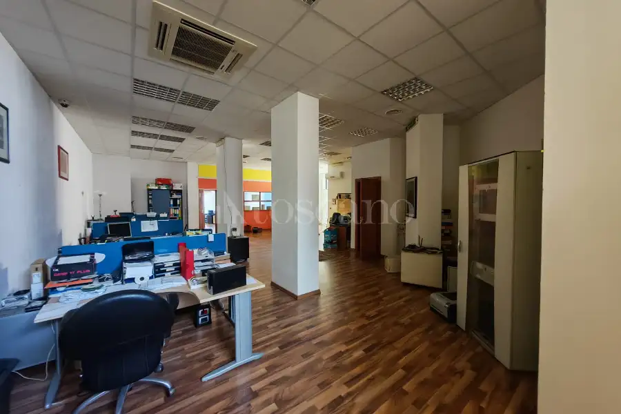Magazzino in vendita di 368 mq a €210.000 (rif. 47/2026)