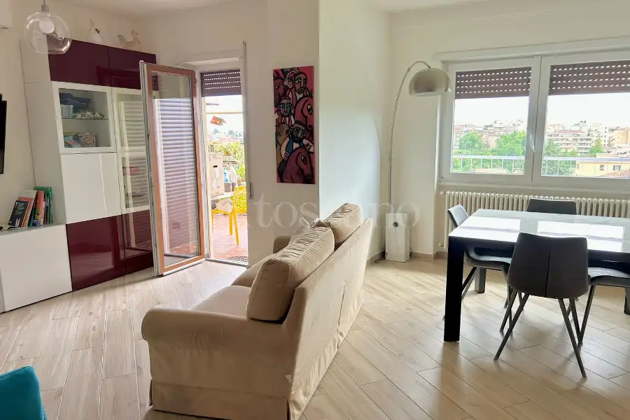 Attico in affitto di 109 mq a €1.800 (rif. 34/2026)