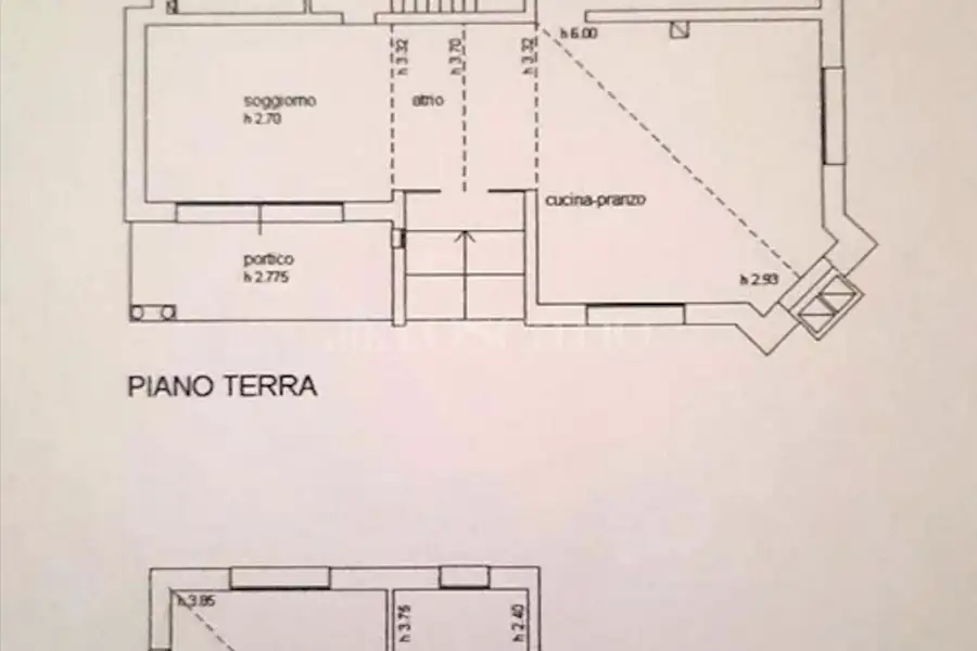 Villa in vendita di 309 mq a €420.000 (rif. 10/2026)