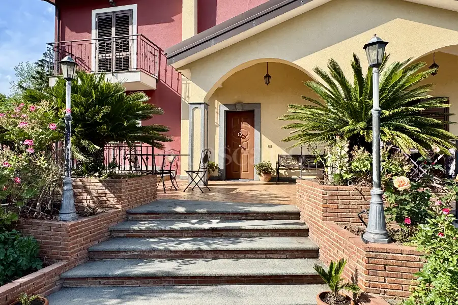 Villa in vendita di 360 mq a €575.000 (rif. 60/2025)