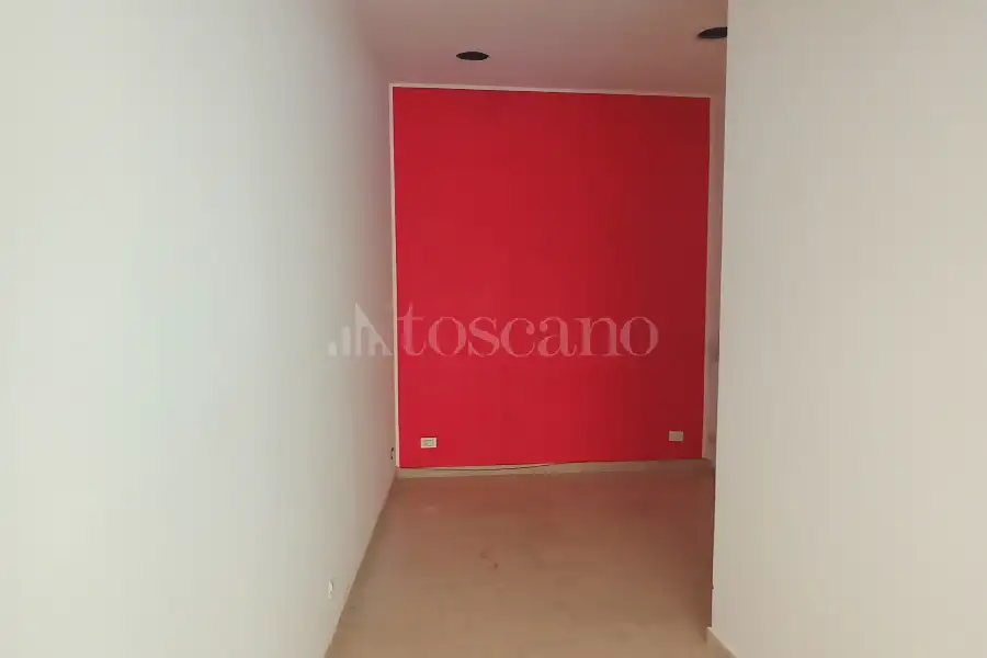 Negozio in vendita di 14 mq a €15.000 (rif. 41/2026)
