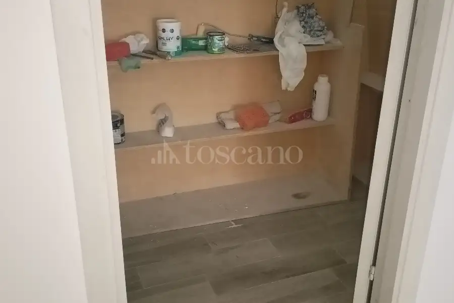 Negozio in affitto di 45 mq a €400 (rif. 56/2025)
