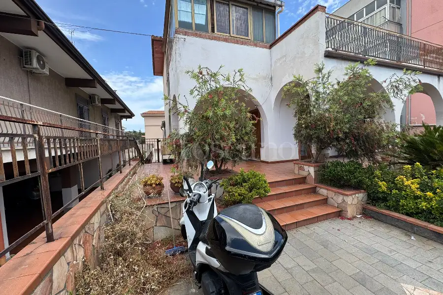 Villa in vendita di 416 mq a €439.000 (rif. 104/2026)