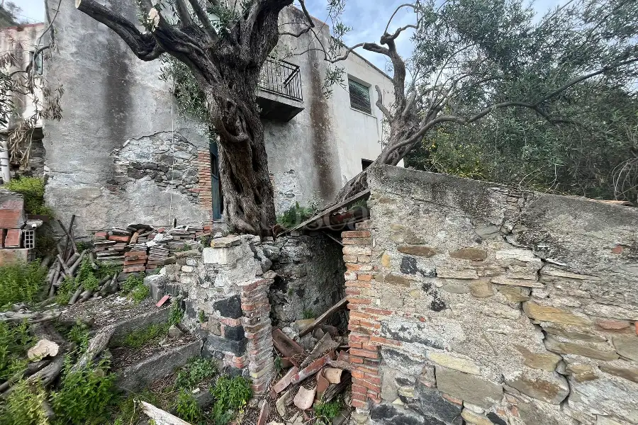 Rustico in vendita di 174 mq a €99.000 (rif. 36/2024)