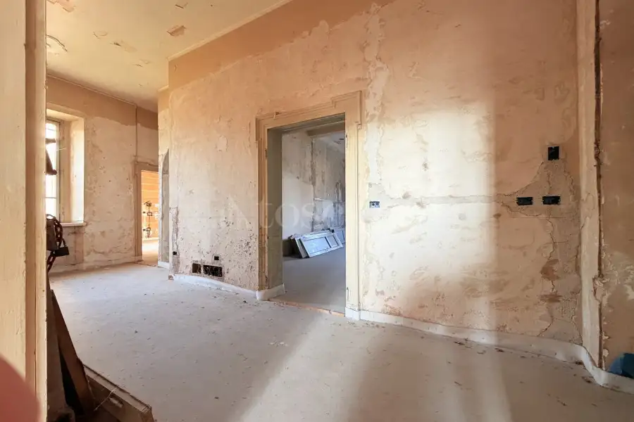 Villa in vendita di 440 mq a €469.000 (rif. 4/2026)