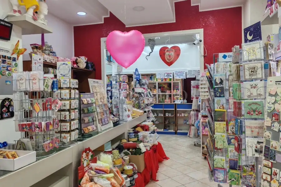 Negozio in affitto di 103 mq a €1.200 (rif. 10/2026)
