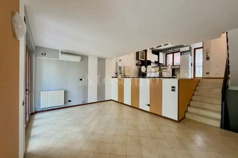 Villino a Schiera in vendita di 180 mq a €335.000 (rif. 57/2026)