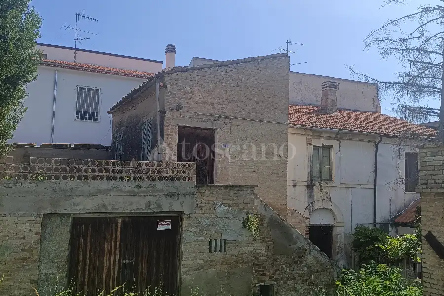 Agricolo in vendita di 12.000 mq a €89.500 (rif. 31/2025)