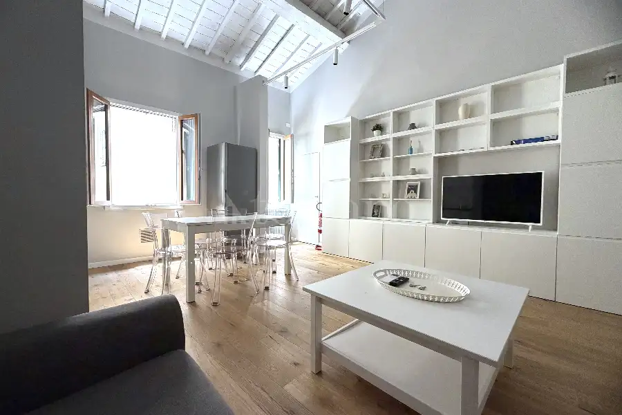 Casa in vendita di 95 mq a €570.000 (rif. 33/2026)