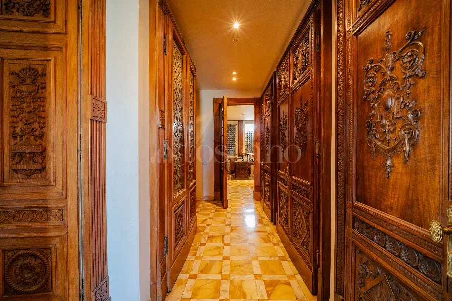 Attico in vendita di 440 mq a €1.650.000 (rif. 17/2026)