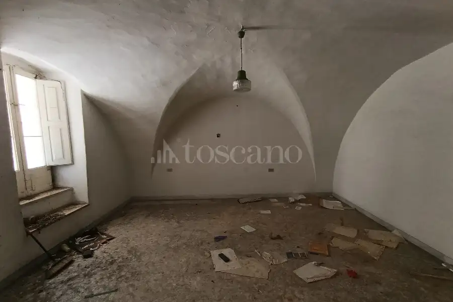 Palazzo in vendita di 408 mq a €1.100.000 (rif. 23/2026)