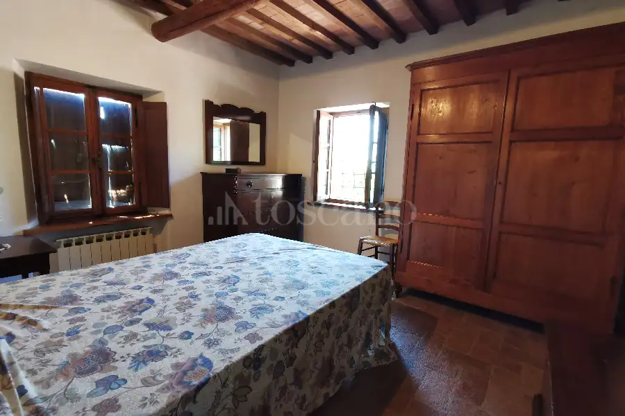 Casale in vendita di 300 mq a €570.000 (rif. 24/2022)