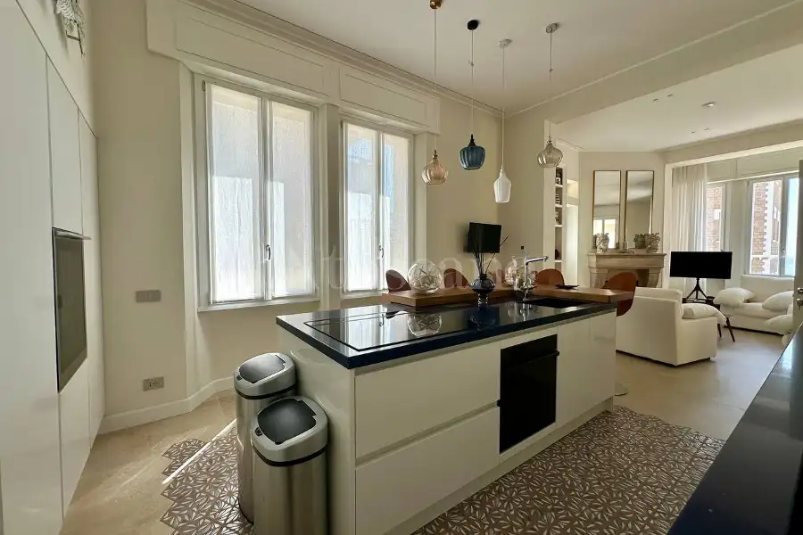 Palazzo in vendita di 390 mq a €2.900.000 (rif. 70/2026)