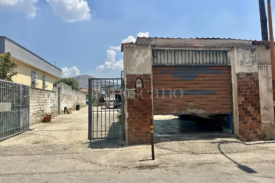 Posto Auto in affitto di 60 mq a €700 (rif. 20/2025)