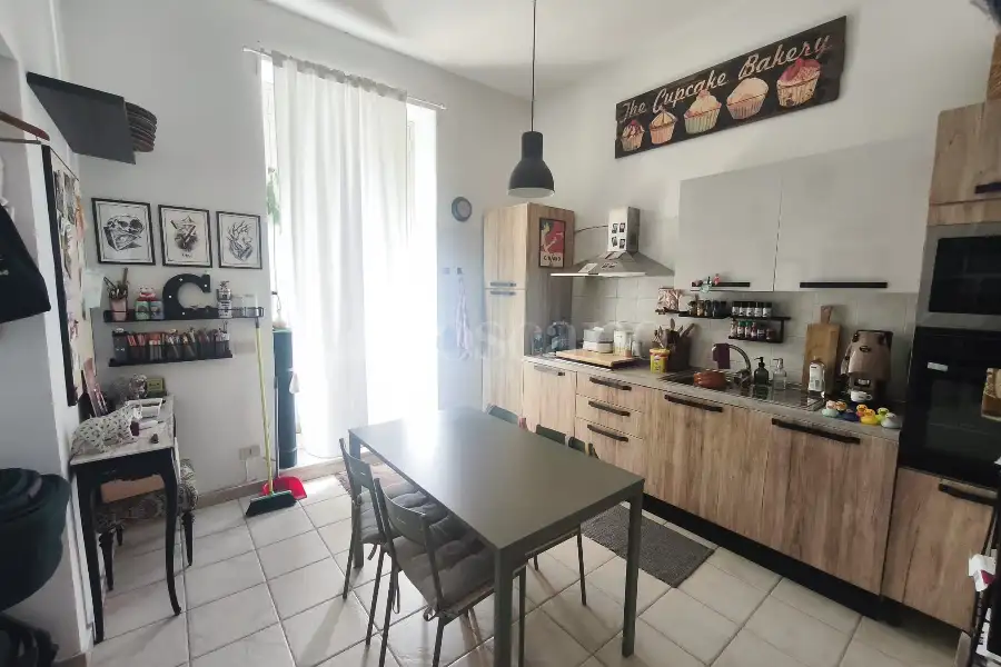 Palazzo in vendita di 1.500 mq a €2.200.000 (rif. 65/2026)