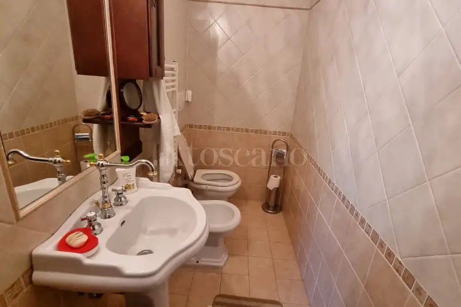 Villa in vendita di 240 mq a €450.000 (rif. 17/2026)