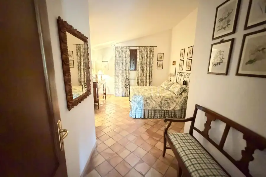 Villa Bifamiliare in vendita di 400 mq a €829.000 (rif. 33/2026)