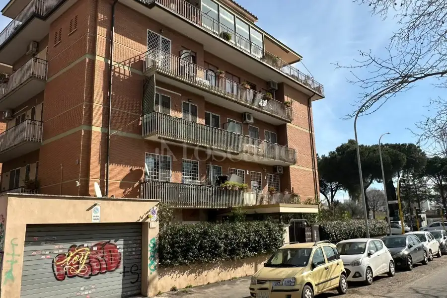 Casa in vendita di 250 mq a €1.080.000 (rif. 5/2026)