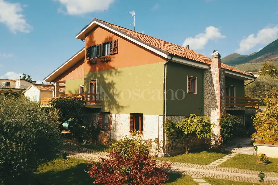 Casa in vendita di 200 mq a €139.000 (rif. 30/2024)