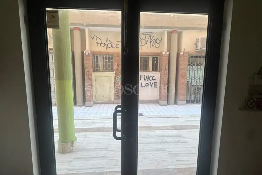 Negozio in affitto di 50 mq a €700 (rif. 65/2026)