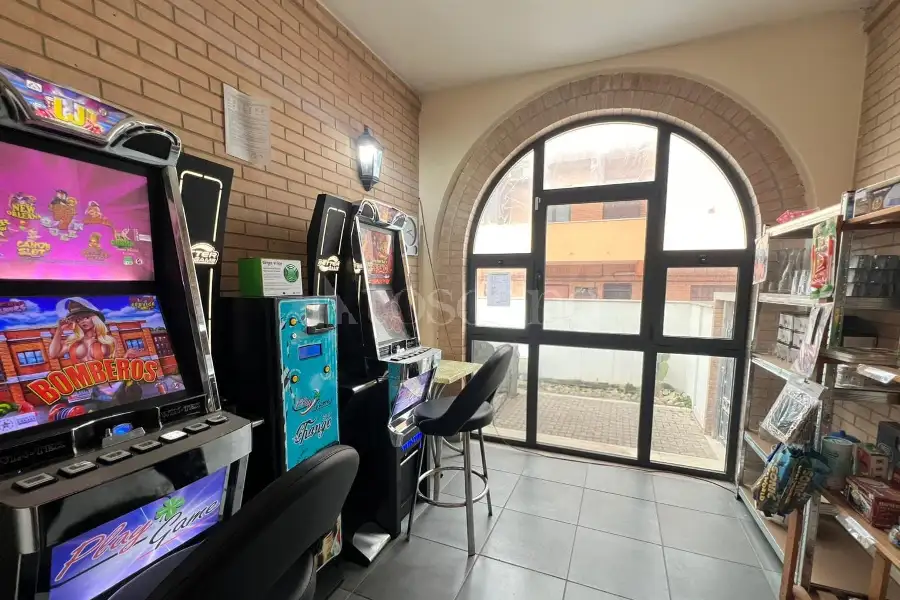 Attività Commerciale in vendita di 60 mq a €33.000 (rif. 39/2026)