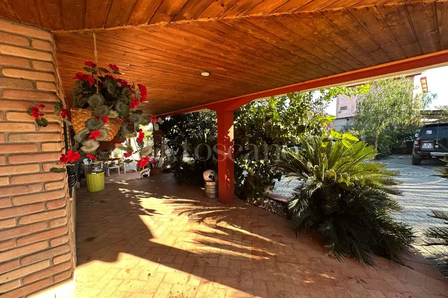 Villa in vendita di 355 mq a €729.000 (rif. 43/2025)