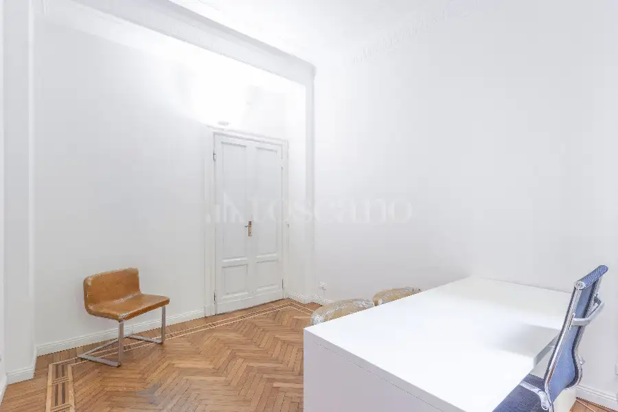 Ufficio in vendita di 175 mq a €1.720.000 (rif. 29/2026)