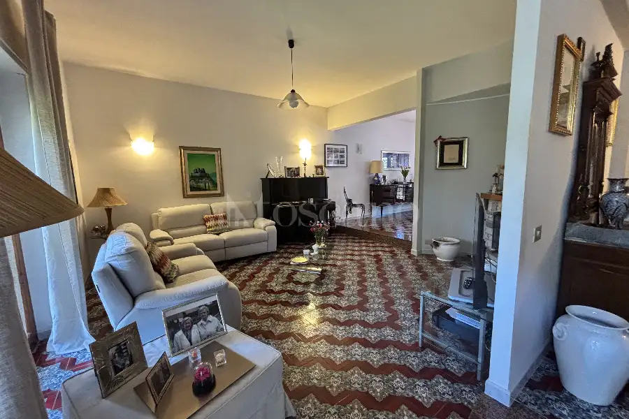 Villa Bifamiliare in vendita di 190 mq a €329.000 (rif. 18/2026)